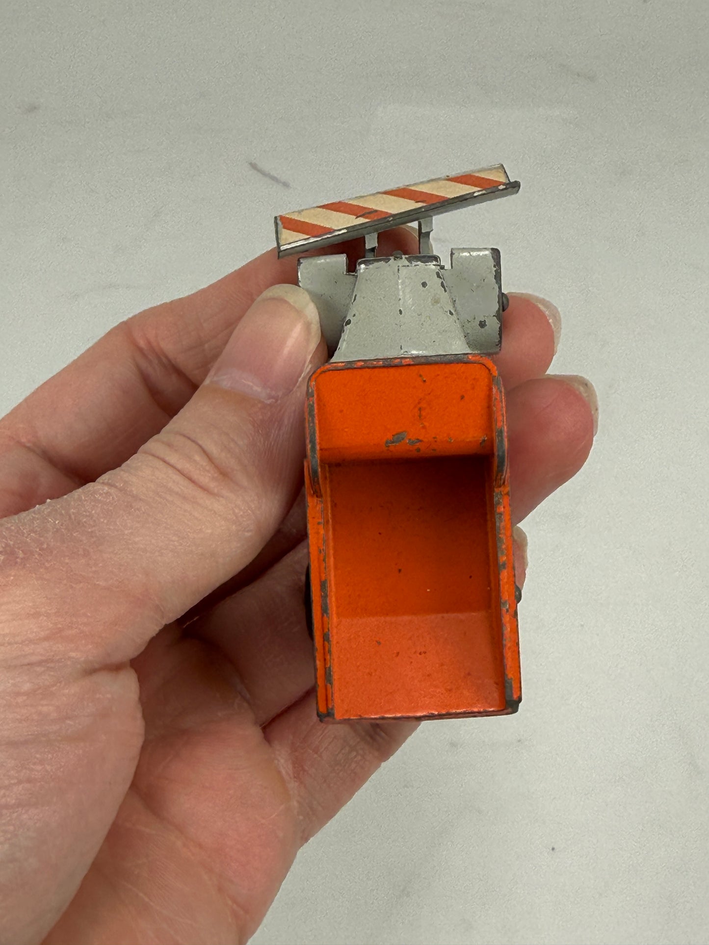 Vintage Lesney Matchbox Series No 16 Orange/Gray Scammell Snow Plow Truck
