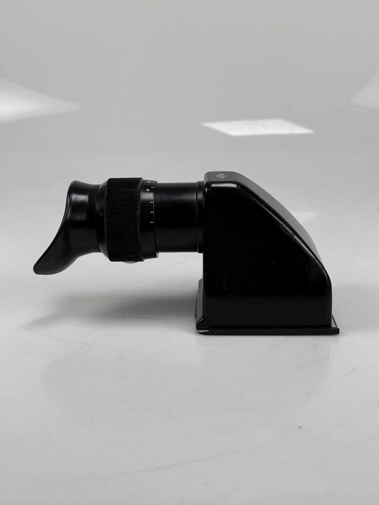 Hasselblad HC-4 Prism View Finder For 500 501 V System