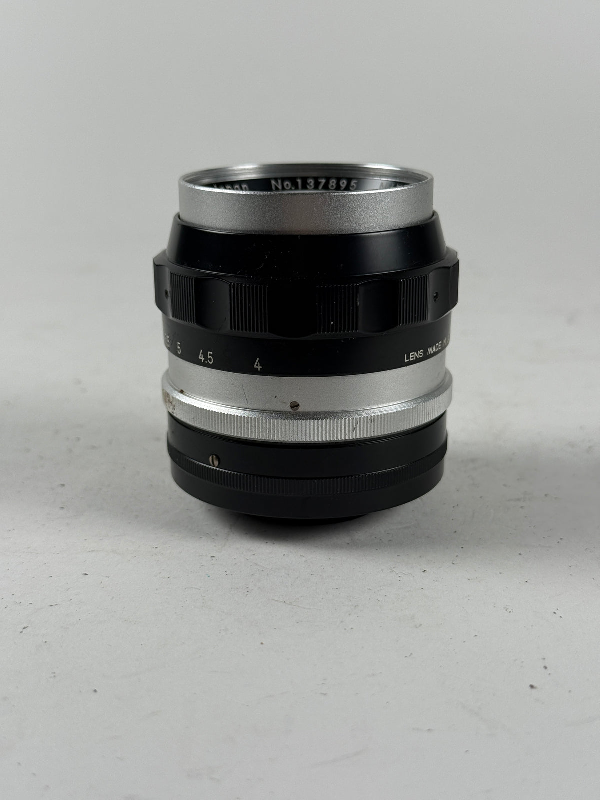 Nikon Nikkor-P 10.5cm 105mm F2.5 Non AI Feet Lens