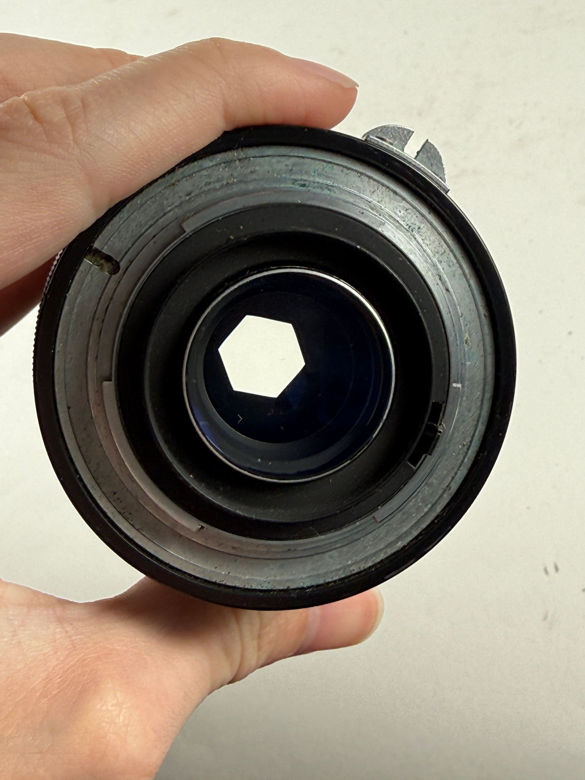 Nikon Nikkor-P 10.5cm 105mm F2.5 Non AI Feet Lens
