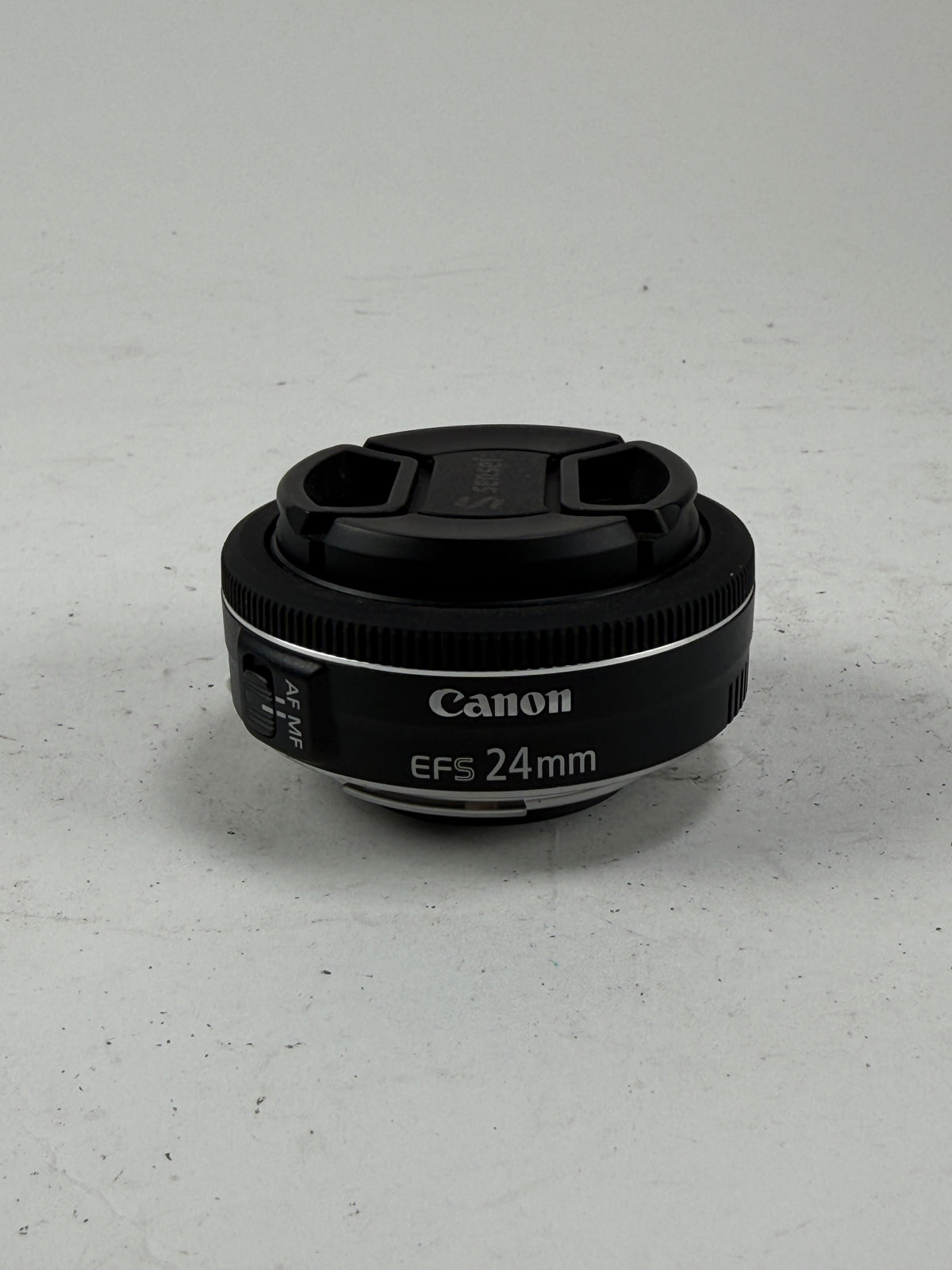 Canon EF-S 24mm f2.8 STM Lens