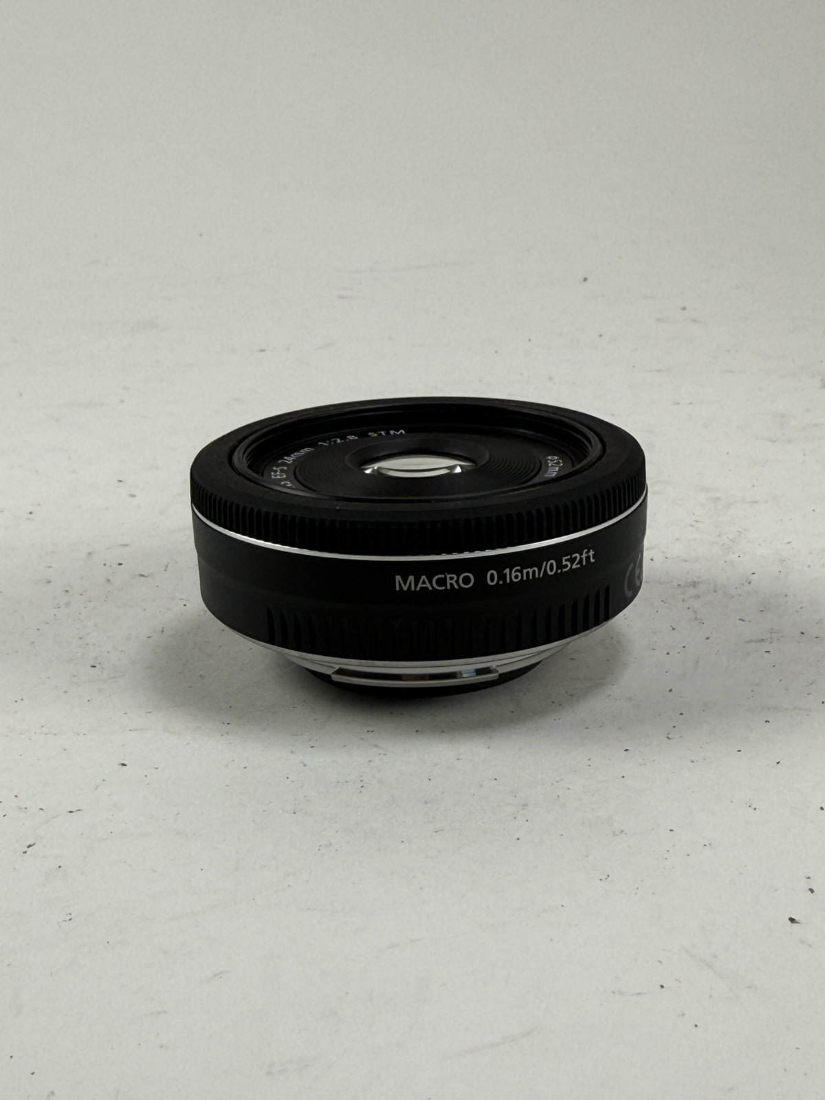 Canon EF-S 24mm f2.8 STM Lens