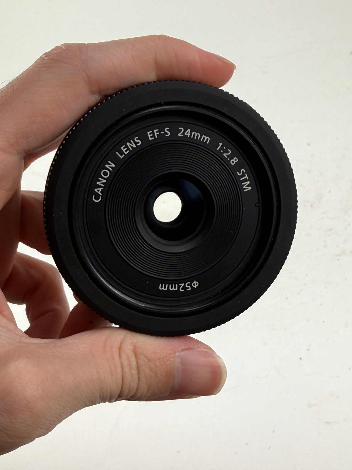 Canon EF-S 24mm f2.8 STM Lens