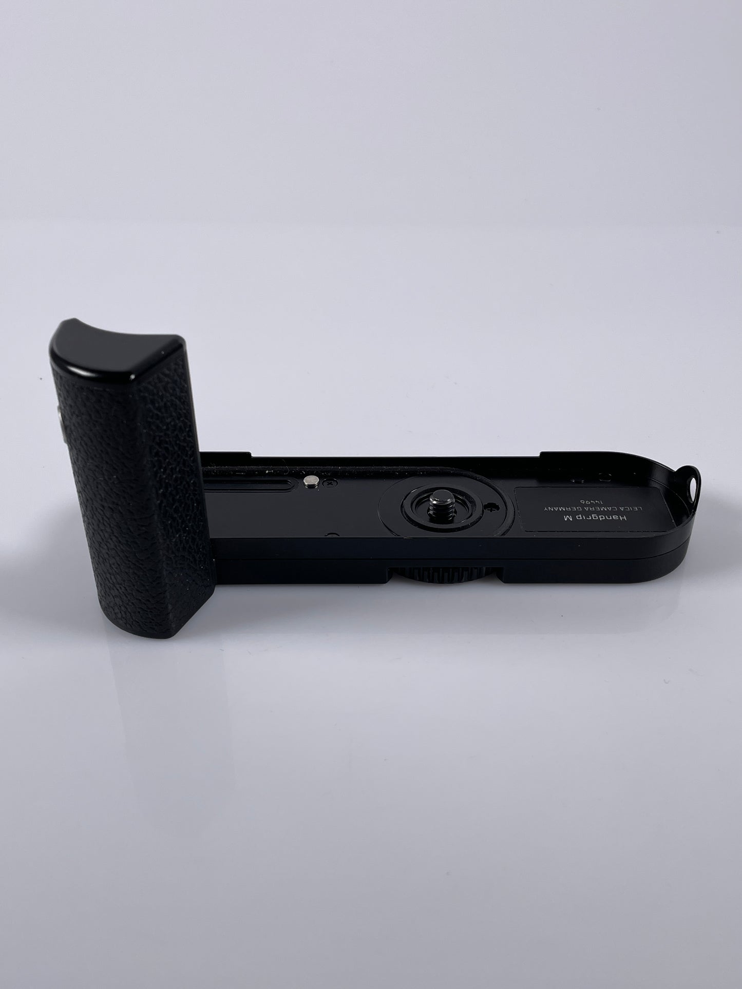 Leica Handgrip M for M Monochrom (Typ 246), M (Typ 240), M (Typ 262), M-P (Typ 240) Body, Black Paint (14496)