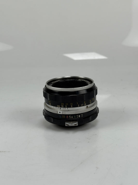 Nikon Nippon Kogaku Nikkor-H Auto 5cm 50mm f2 lens