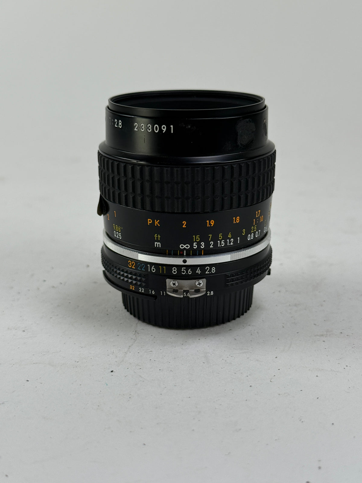 Nikon Nikkor AIS 55mm f2.8 Micro Lens