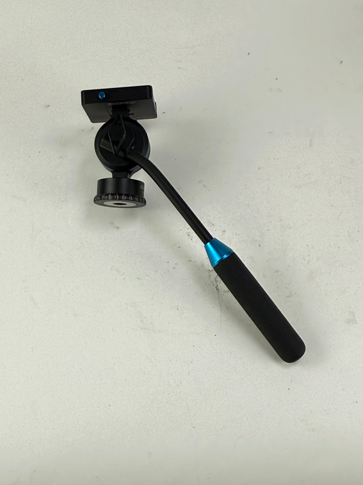 SLIK SVH-501 Lightweight Video Head for Tripod