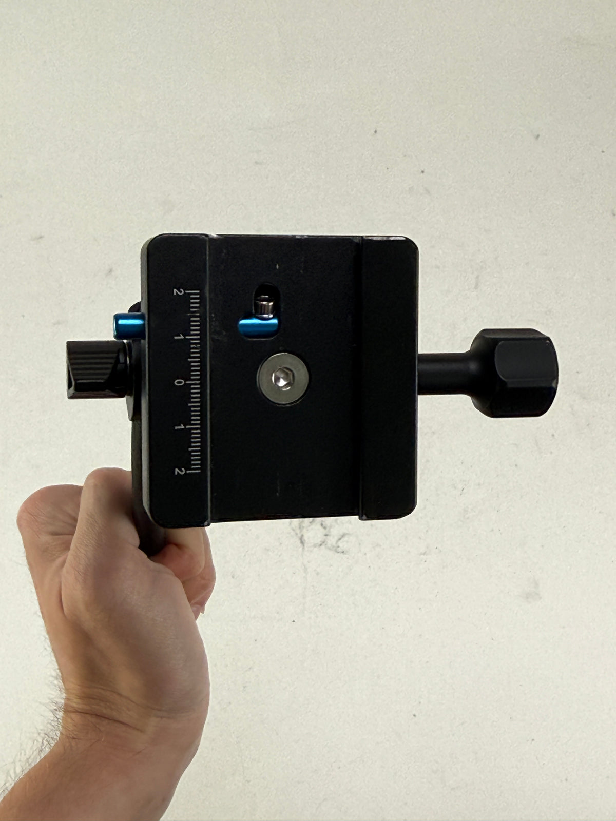 SLIK SVH-501 Lightweight Video Head for Tripod