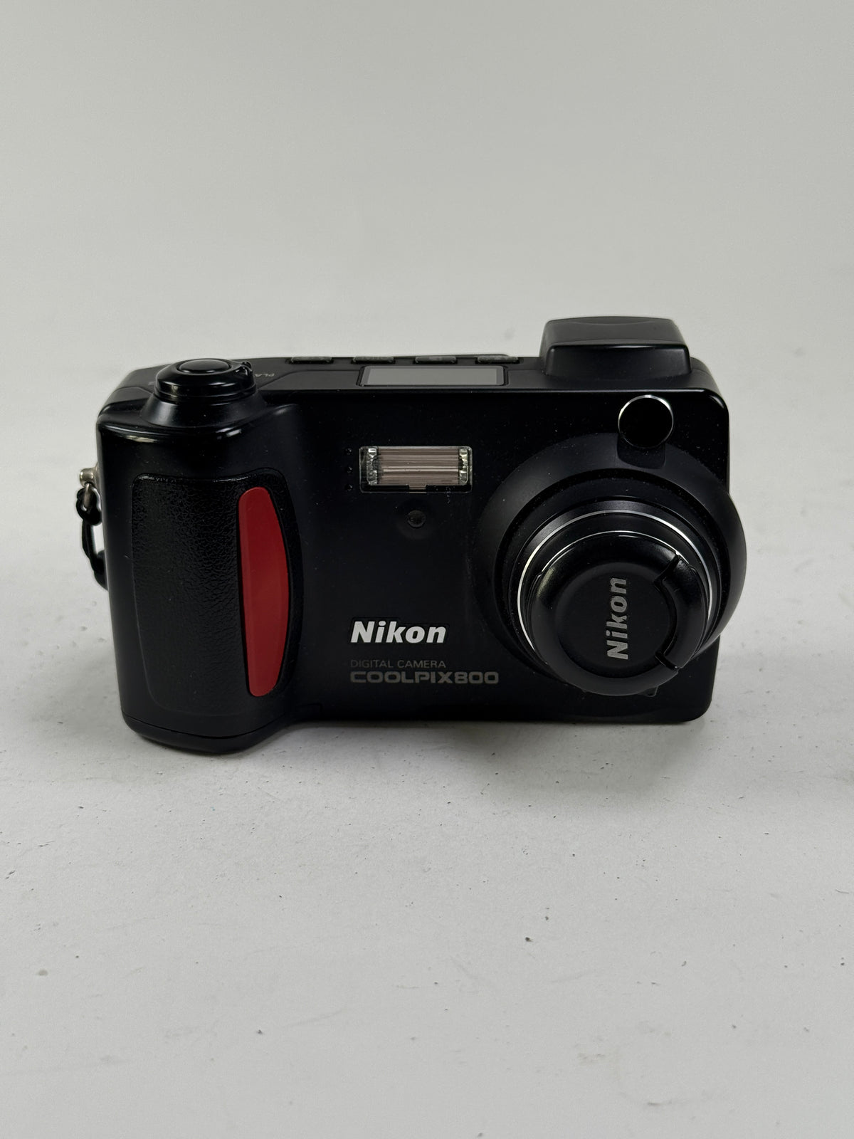 Nikon COOLPIX 800 2.1MP Zoom Digital Camera Black