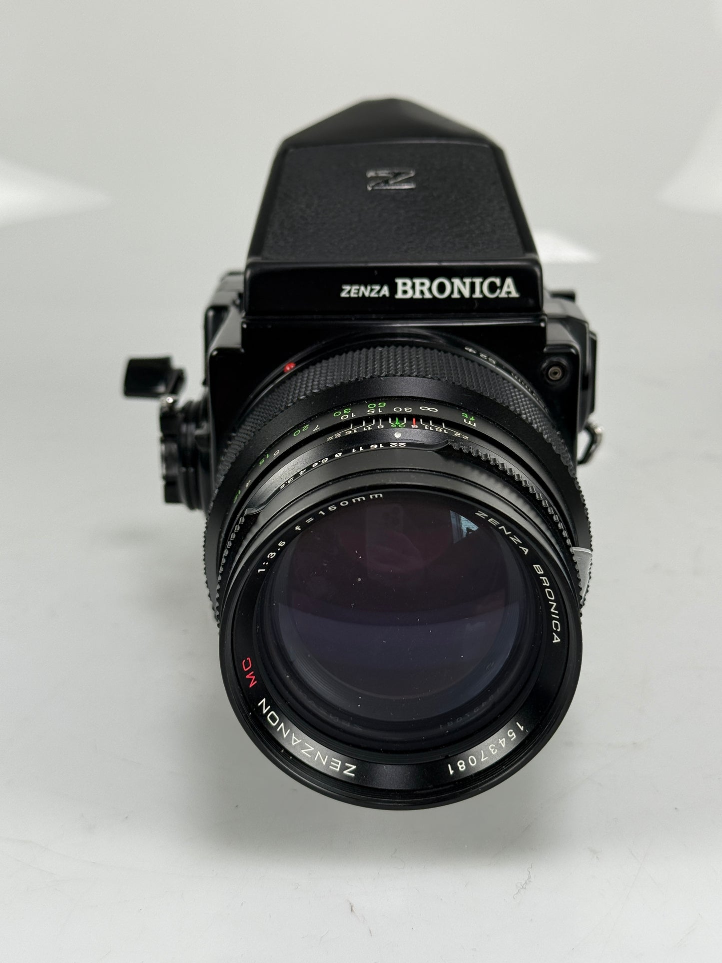 Zenza Bronica ETRSi Medium Format Film Camera, prism, 150mm f3.5 lens kit