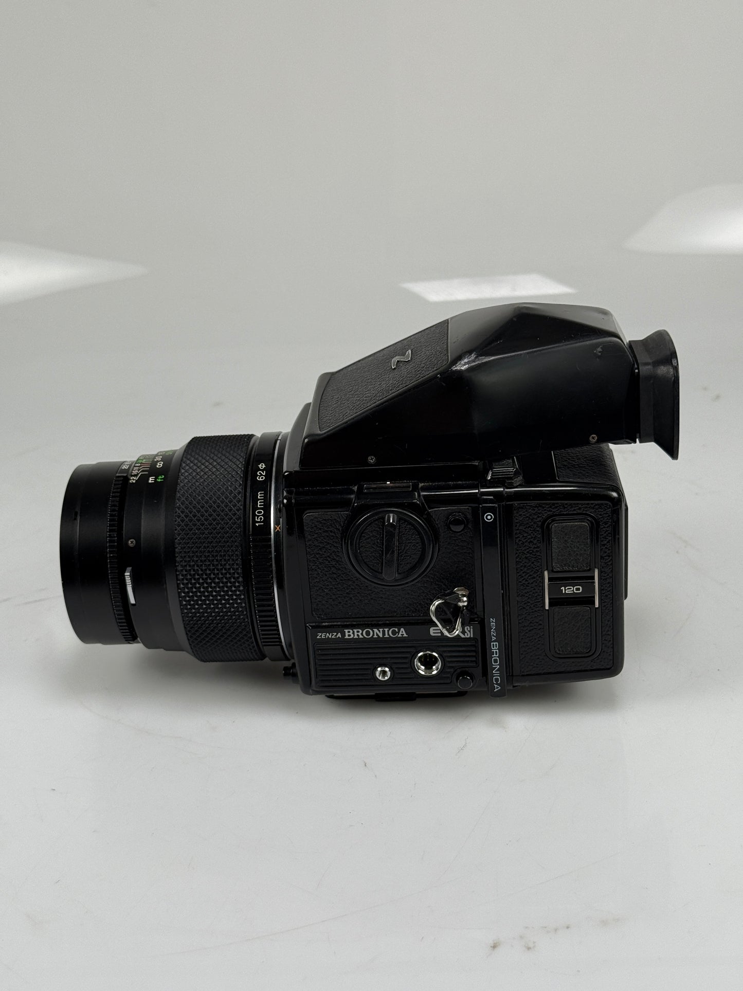 Zenza Bronica ETRSi Medium Format Film Camera, prism, 150mm f3.5 lens kit