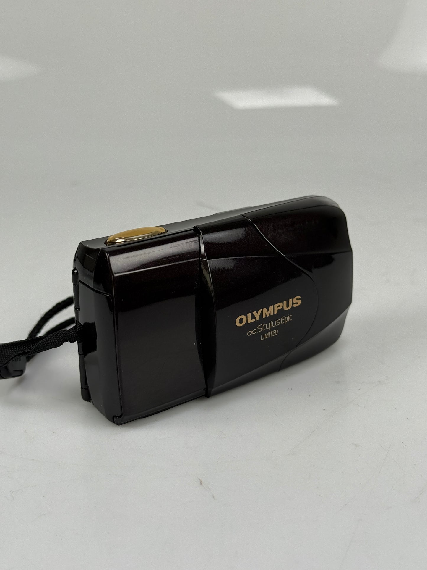 Olympus Stylus Epic Limited 35mm point and shoot p&s film camera 35mm f2.8