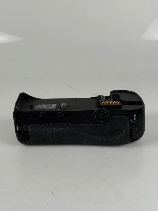 Nikon MB-D10 Multi Power Battery Grip for D300, D300s, D700