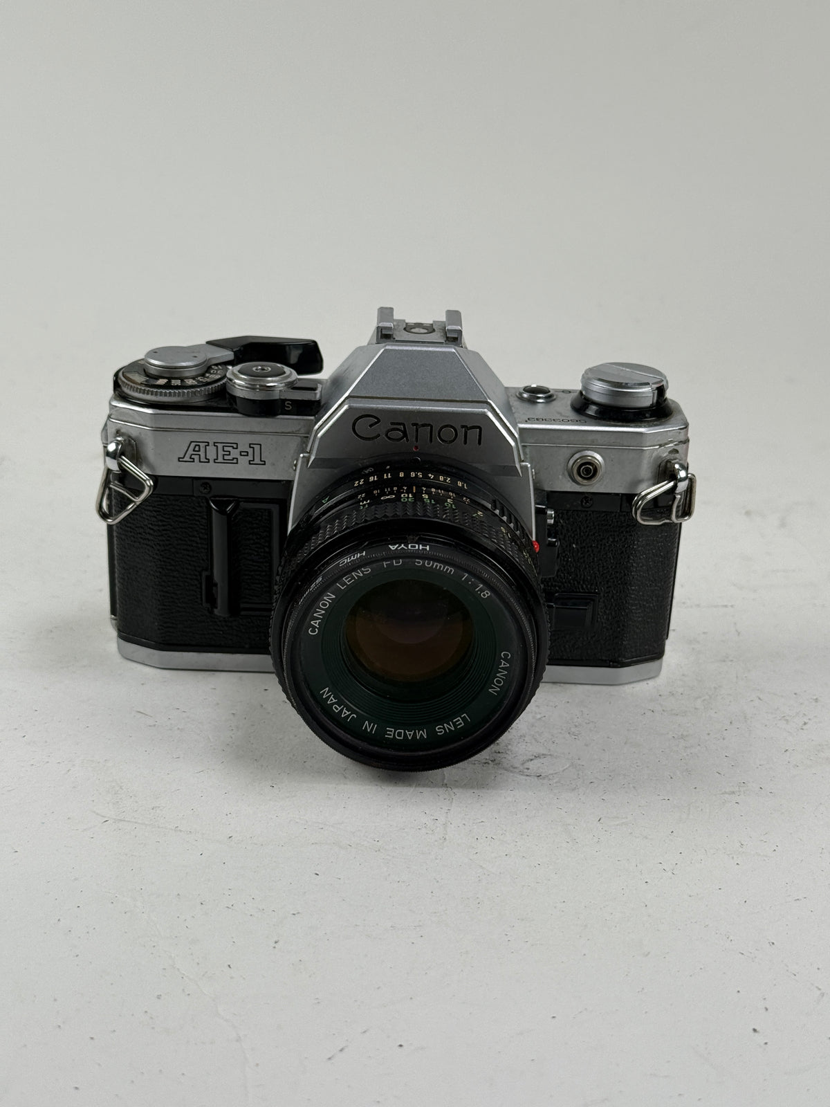 CANON AE-1 PROGRAM chrome SLR 35mm Film Camera with 50mm f1.8 FD KIT