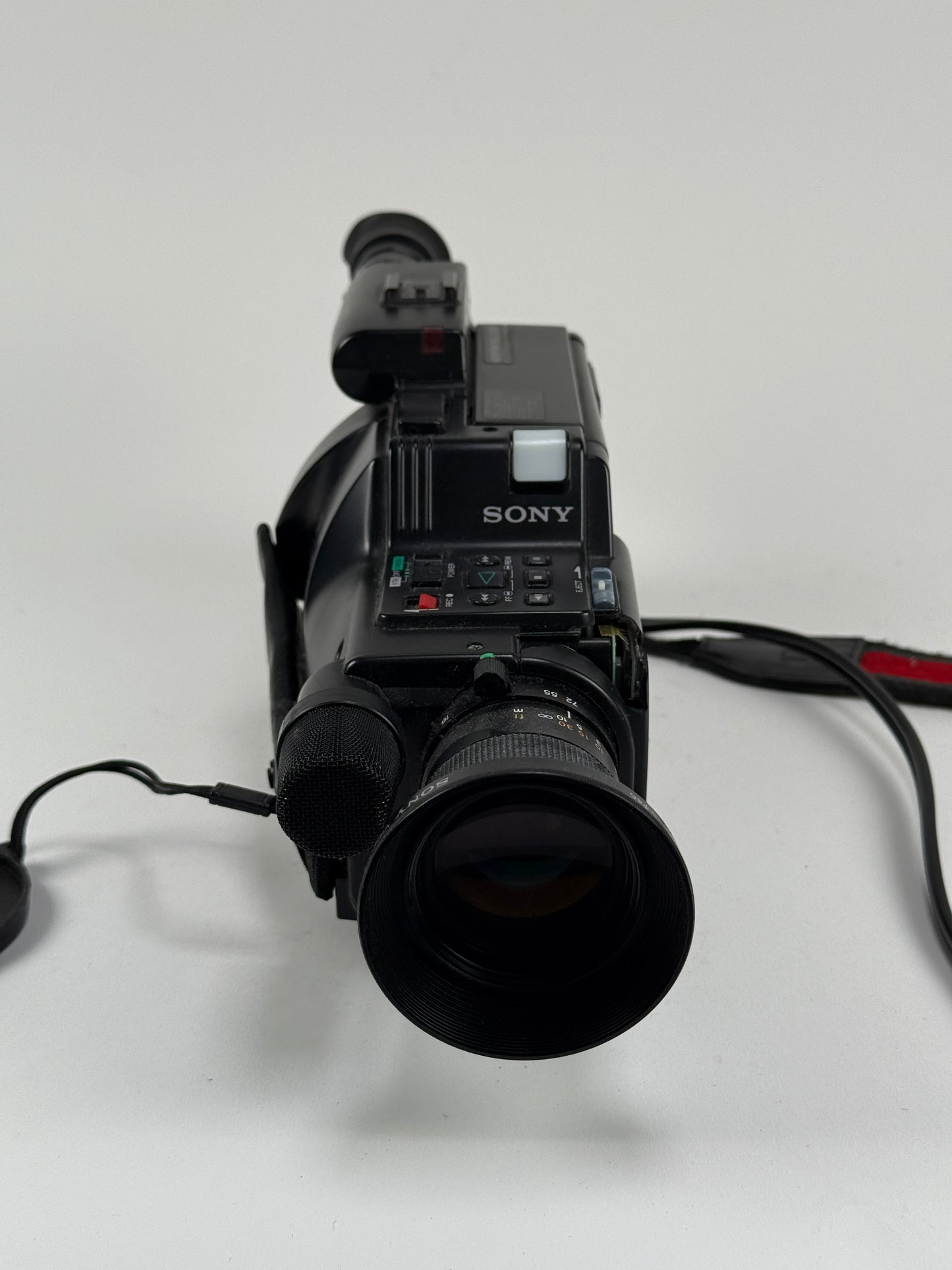 Sony Handycam Pro Video CCD-V9 Camera With Accessories