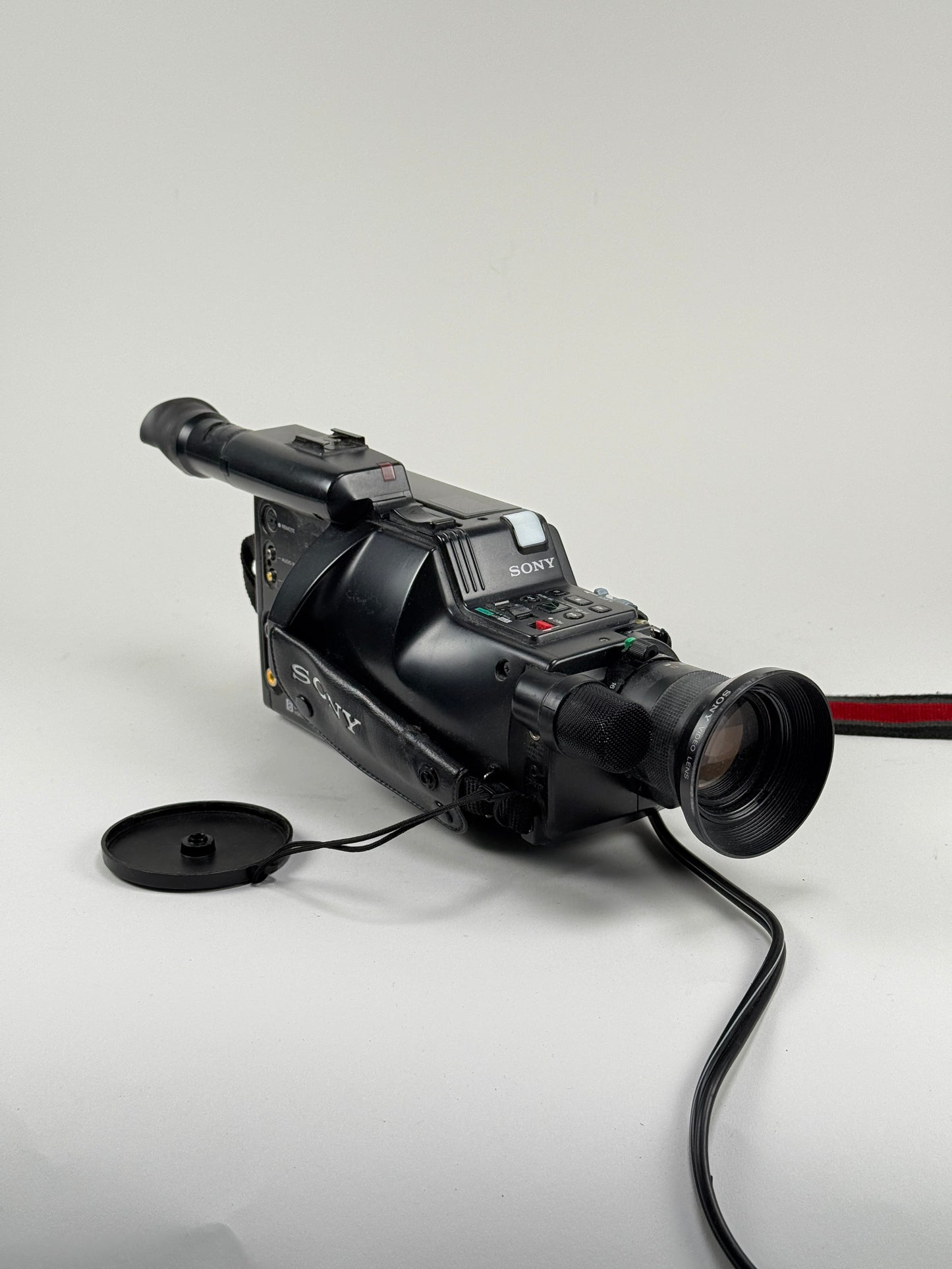 Sony Handycam Pro Video CCD-V9 Camera With Accessories