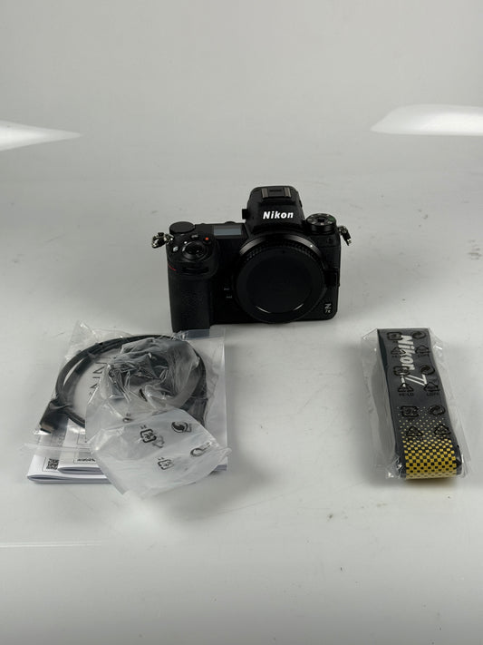 Nikon Z7 mirrorless digital camera body 45.7MP (350 Shots)