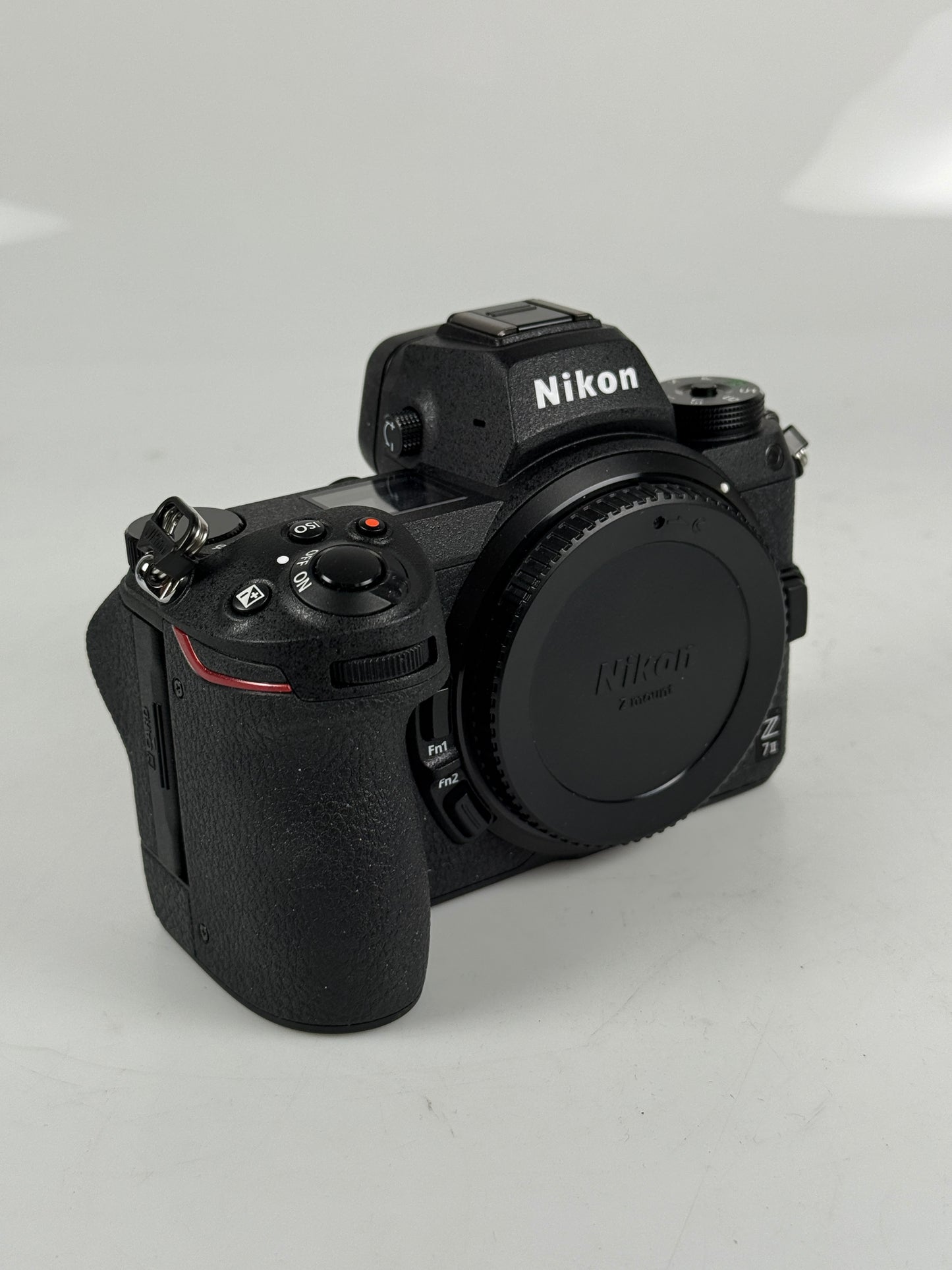 Nikon Z7 mirrorless digital camera body 45.7MP (350 Shots)