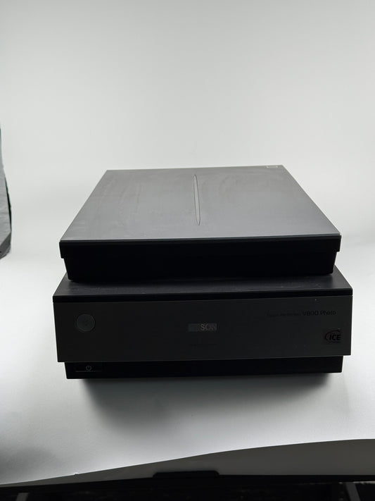 Epson PERFECTION V800 PRO Flatbed Document Film Scanner
