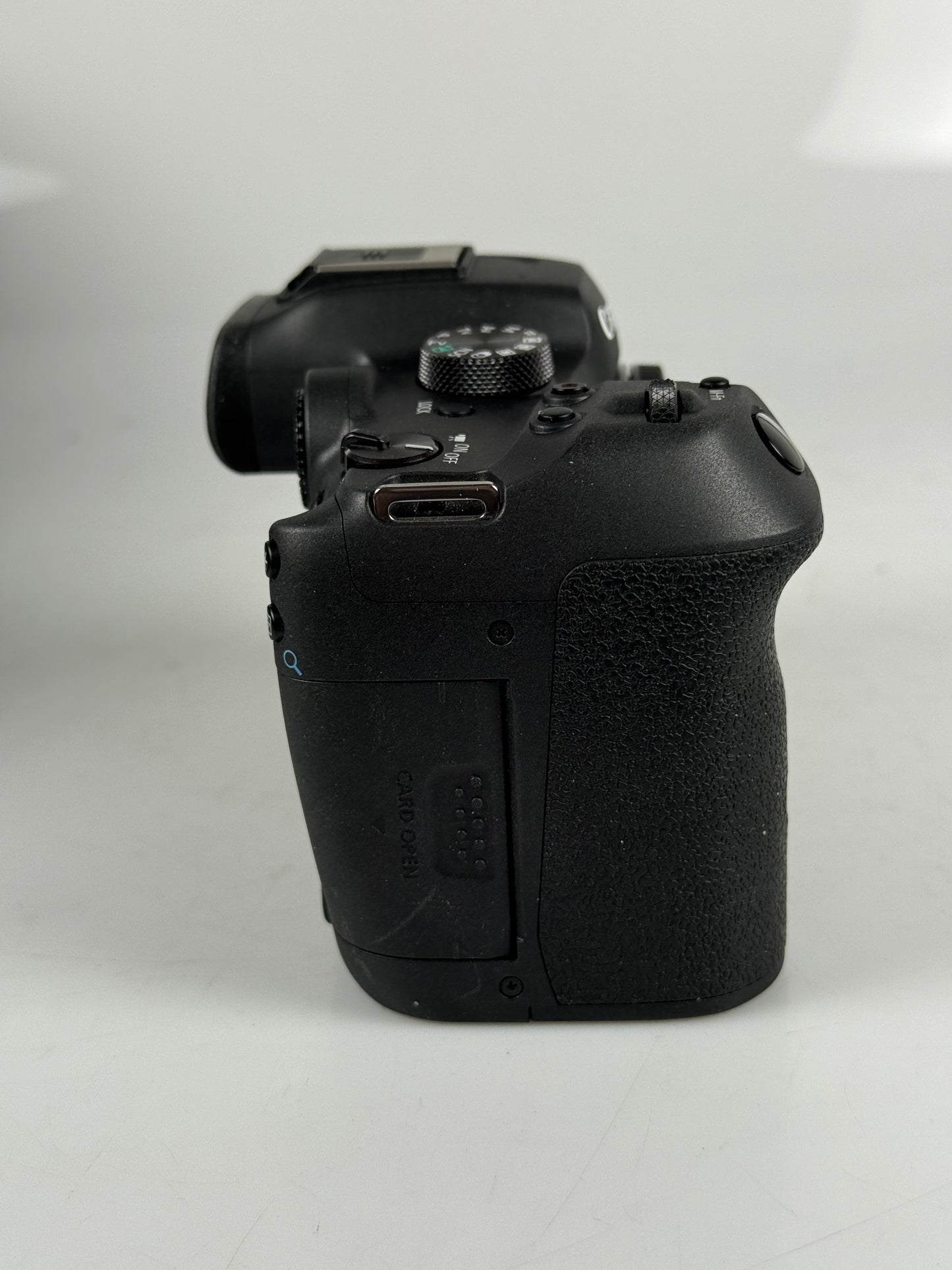 Canon EOS R7 32.5MP Mirrorless Camera Body