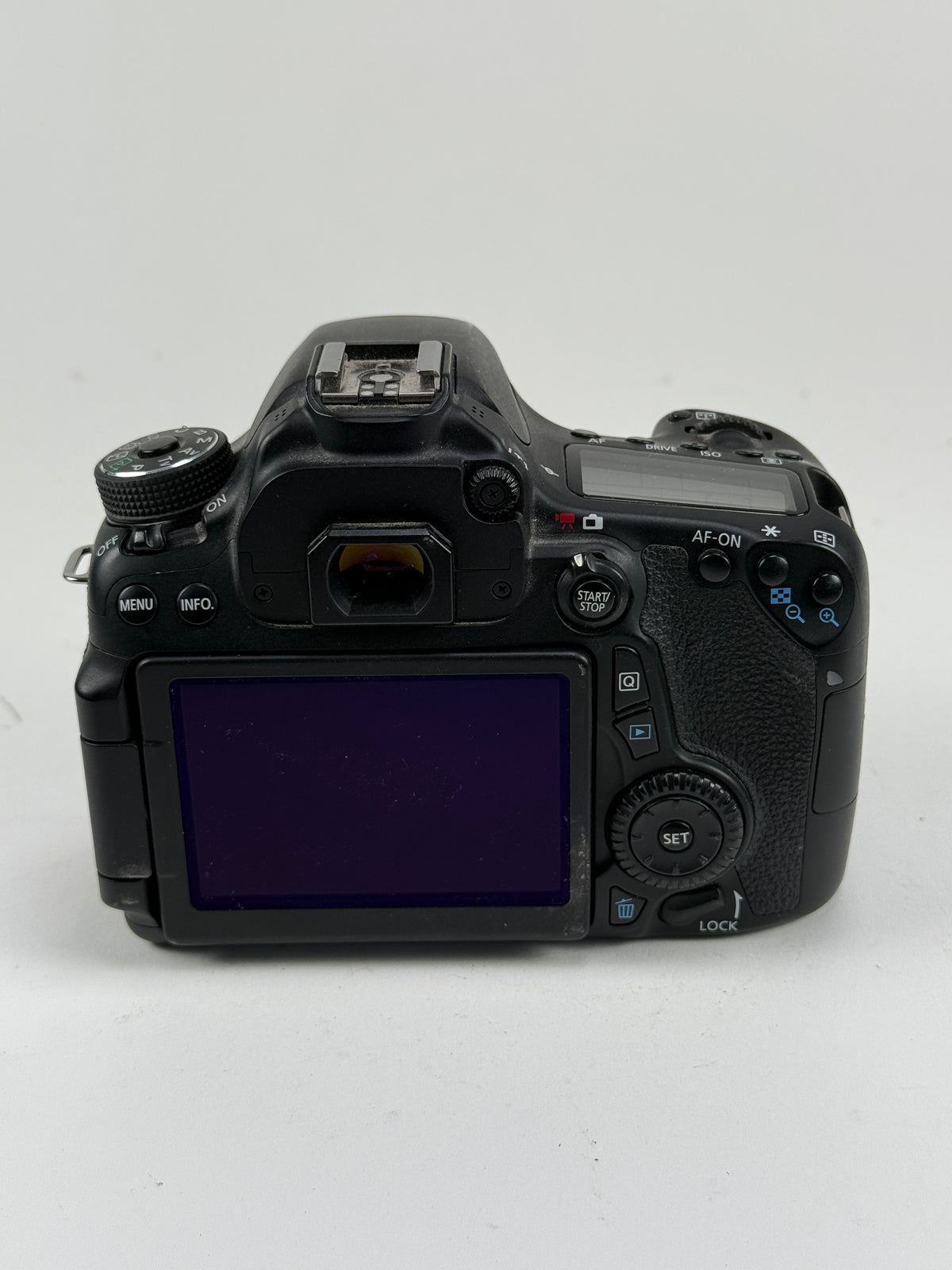 Canon EOS 70D Digital SLR 20.2MP Camera Body