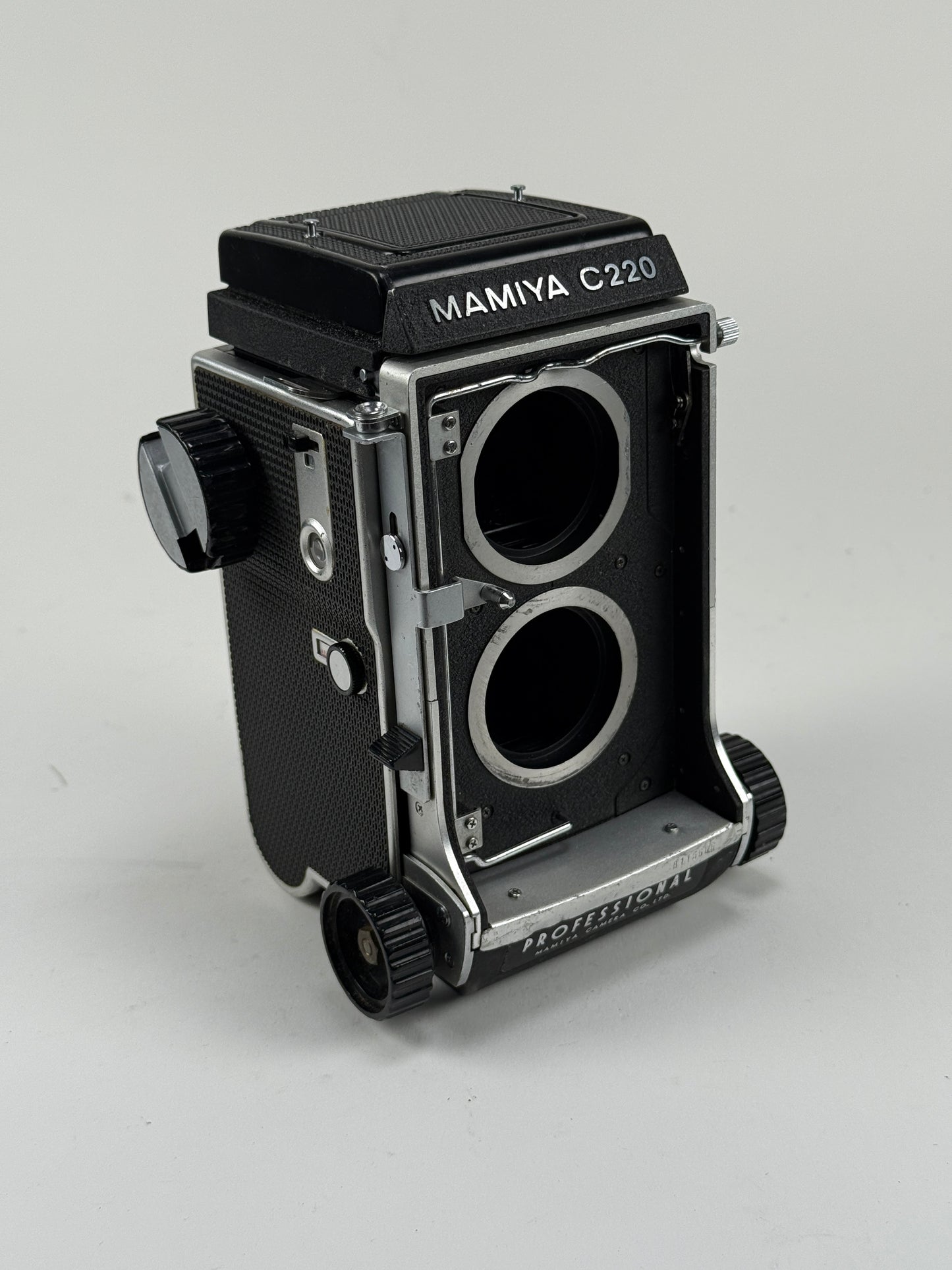 Mamiya C220 Pro TLR medium format Film camera body