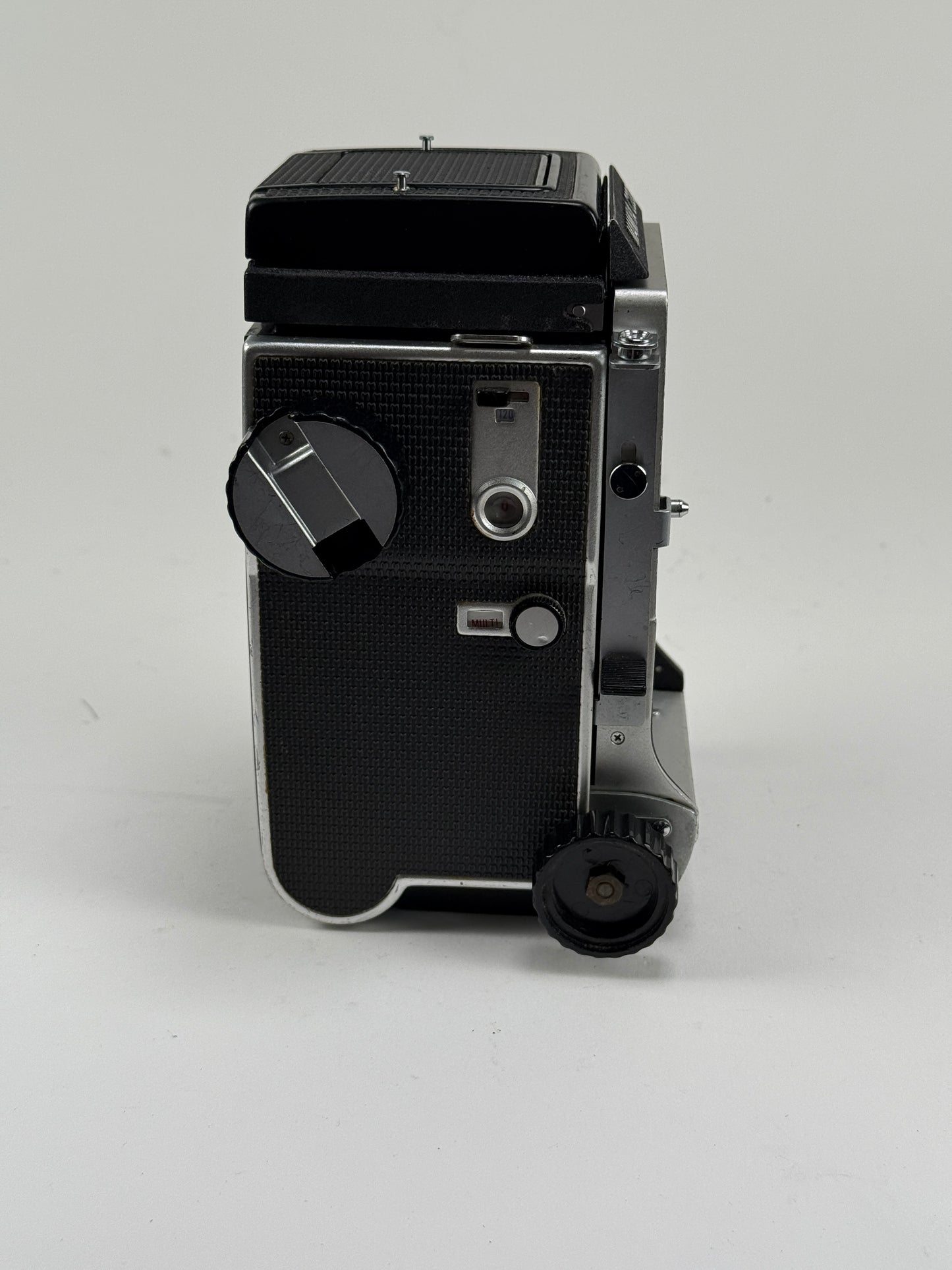 Mamiya C220 Pro TLR medium format Film camera body