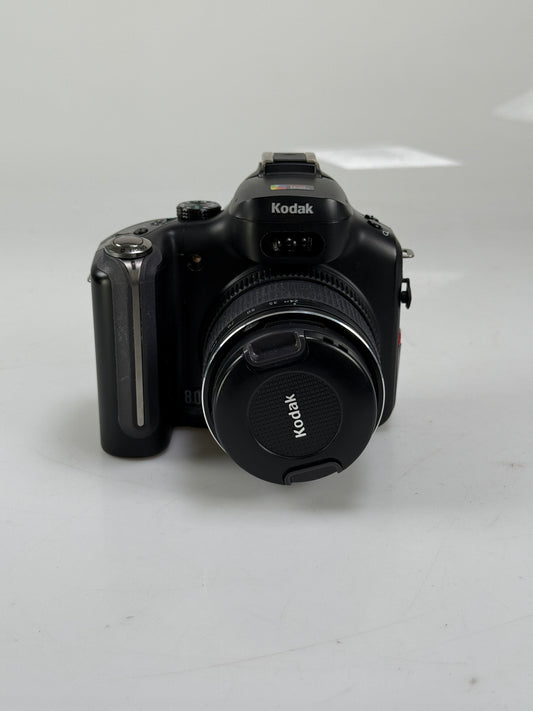 Kodak EasyShare P880 8MP Compact Digital Camera