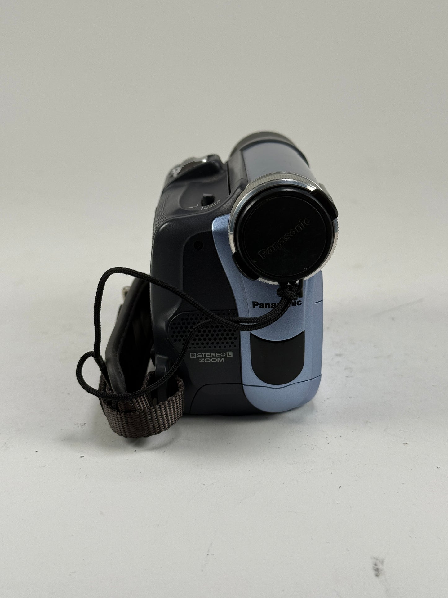 Panasonic PV-GS9 MiniDV PalmCorder Camcorder 20x Optical Zoom