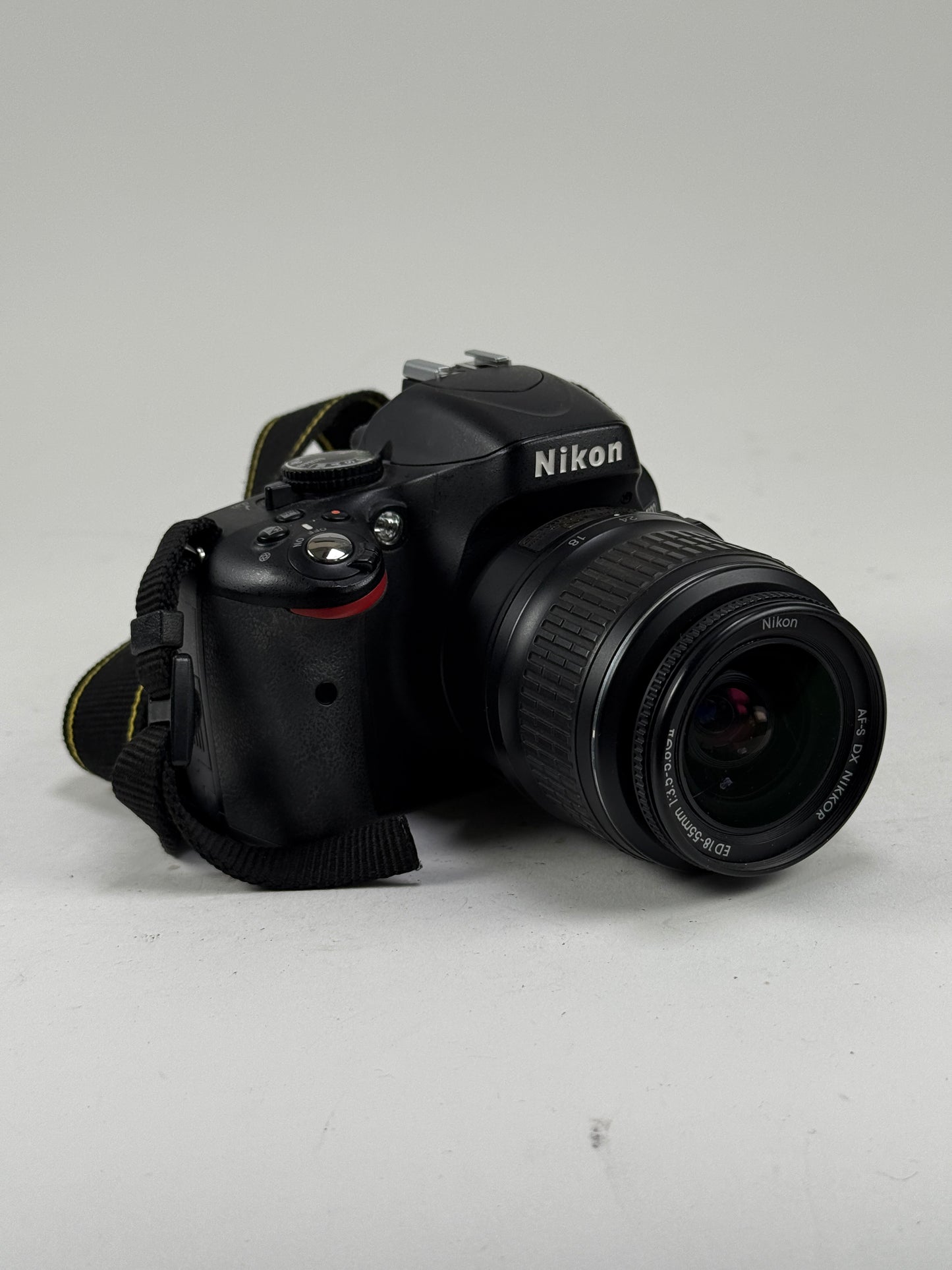 Nikon D5100 16.2MP DSLR Camera (Kit w/ AF VR DX 18-55mm Lens)