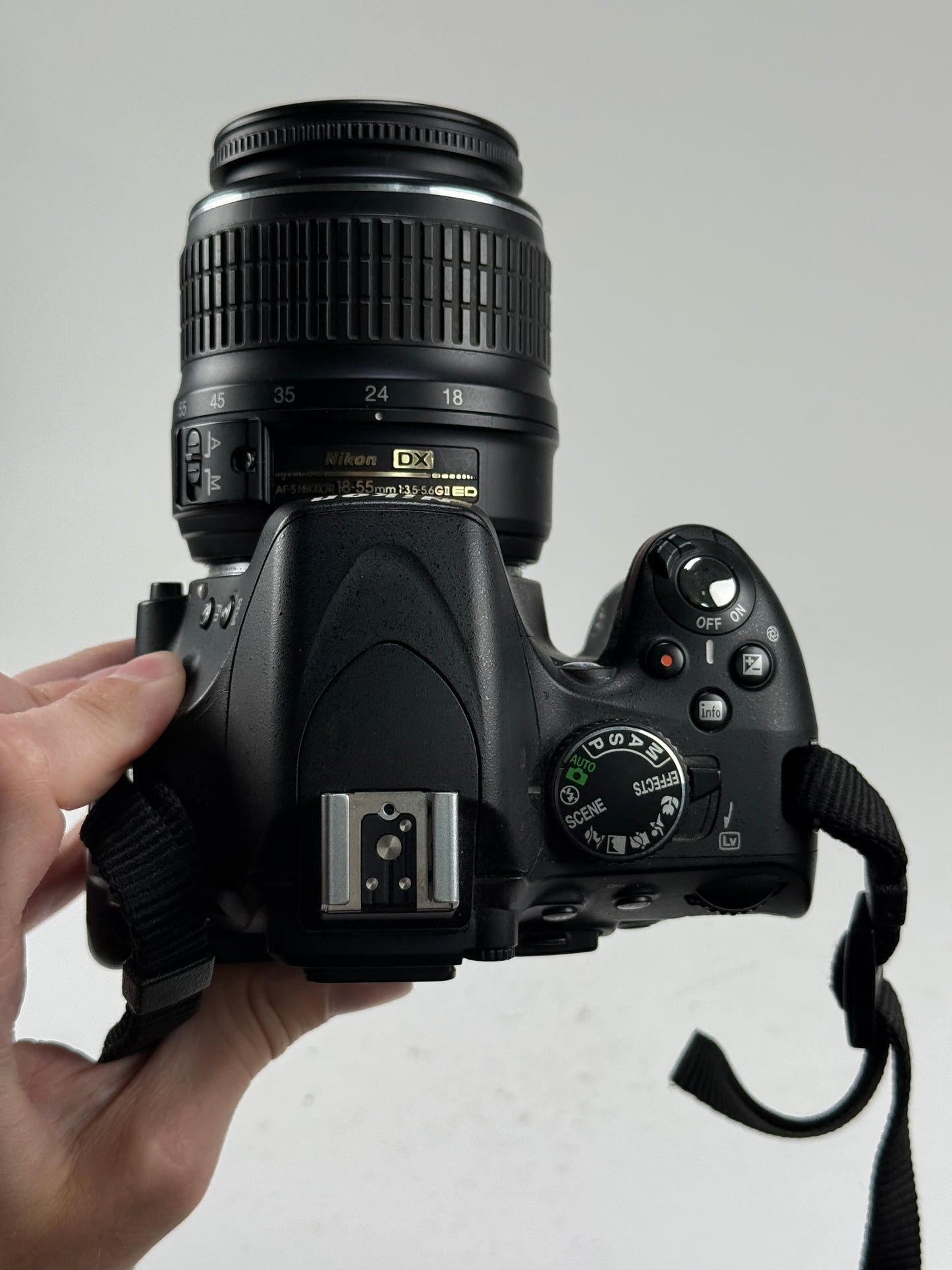 Nikon D5100 16.2MP DSLR Camera (Kit w/ AF VR DX 18-55mm Lens)