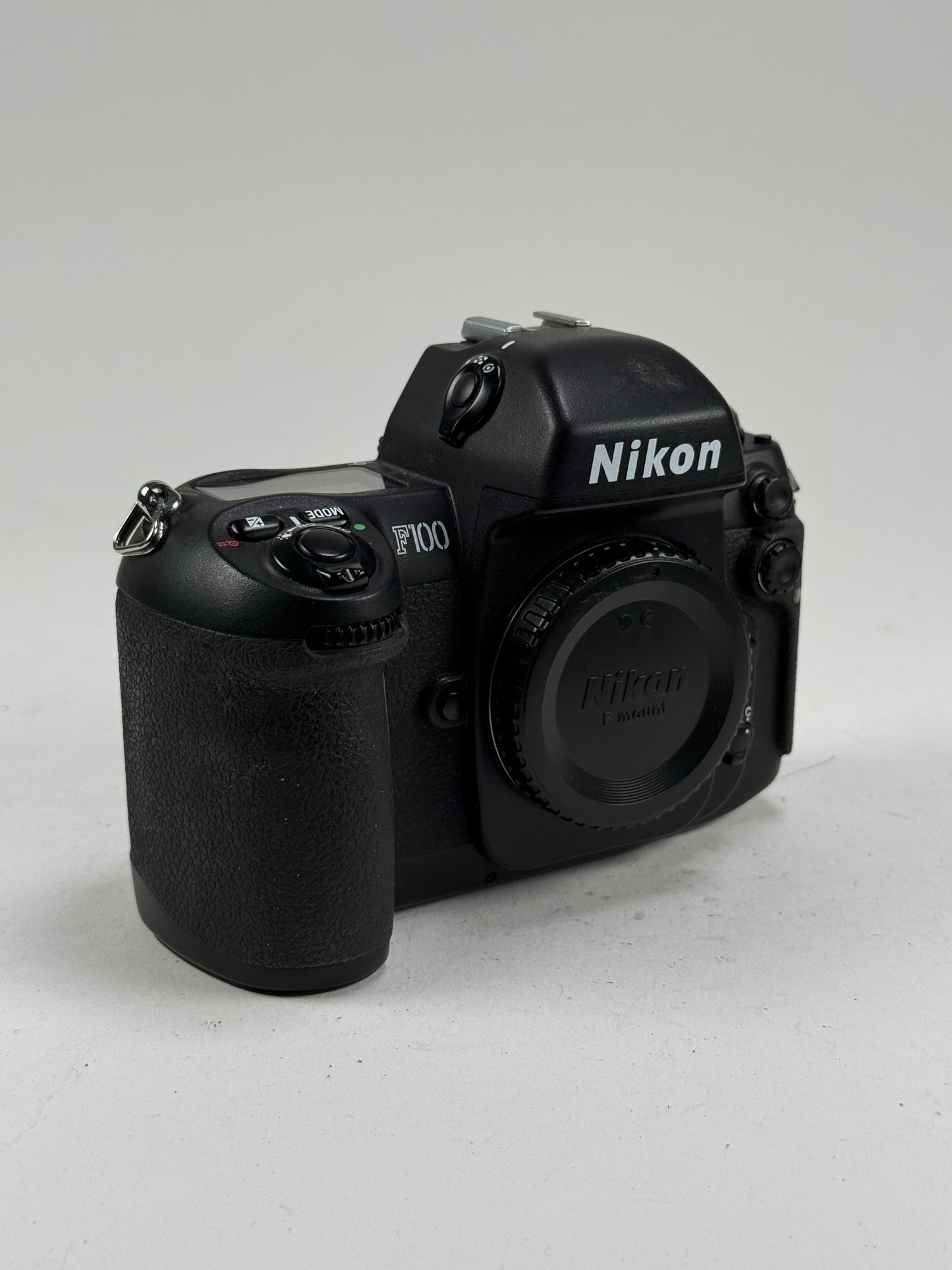 Nikon F100 35mm SLR Film Auto Focus AF Camera Body Black