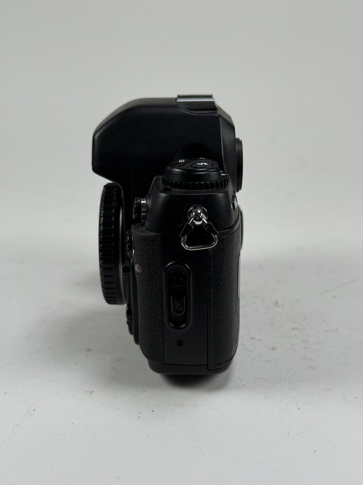 Nikon F100 35mm SLR Film Auto Focus AF Camera Body Black