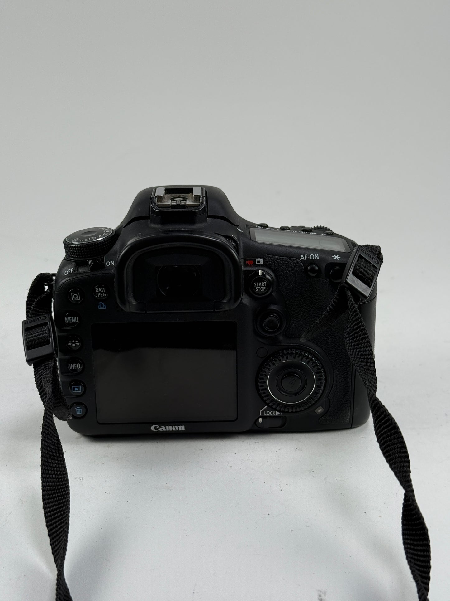 Canon EOS 7D 18MP Digital SLR Camera Body