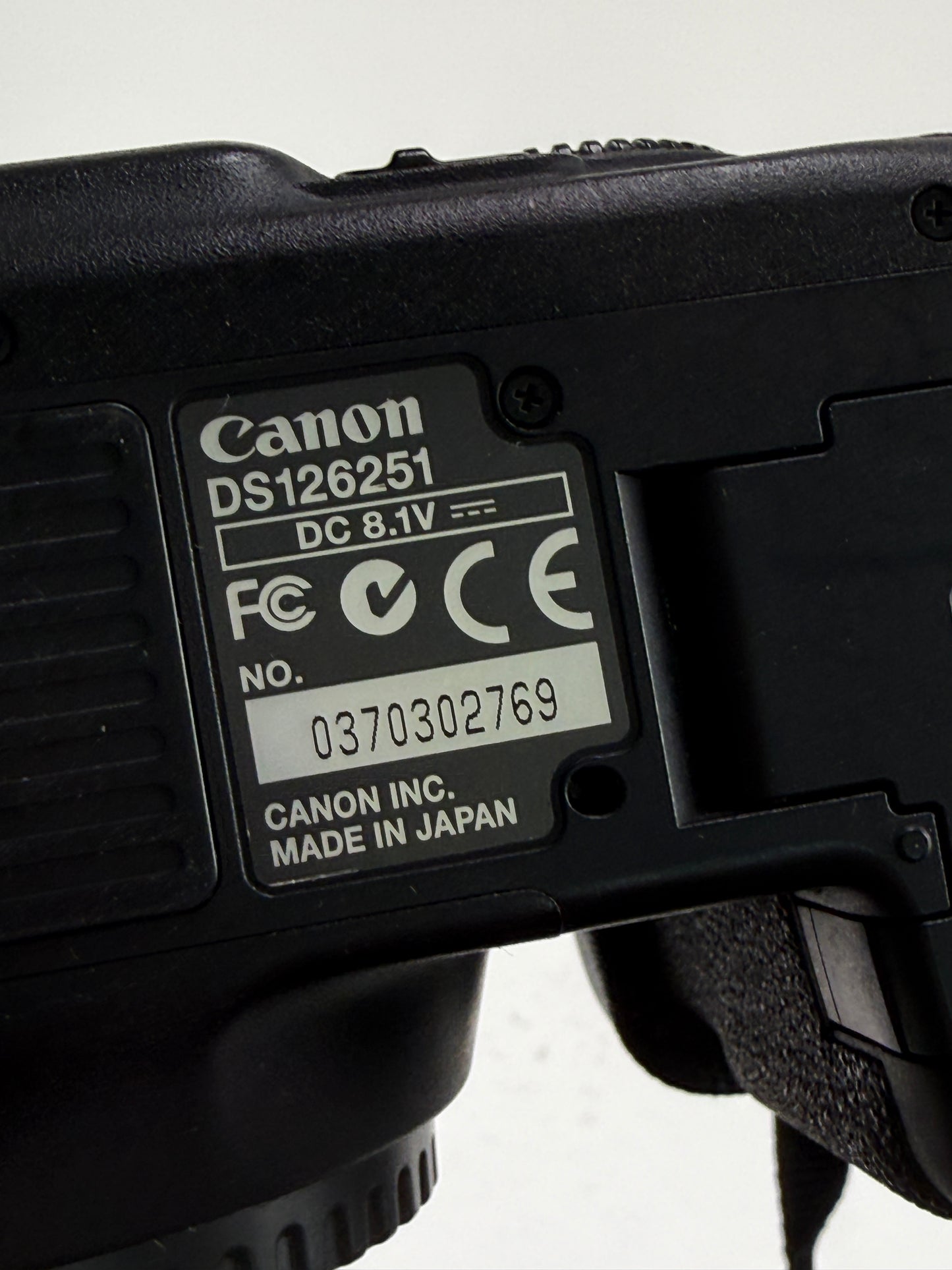 Canon EOS 7D 18MP Digital SLR Camera Body