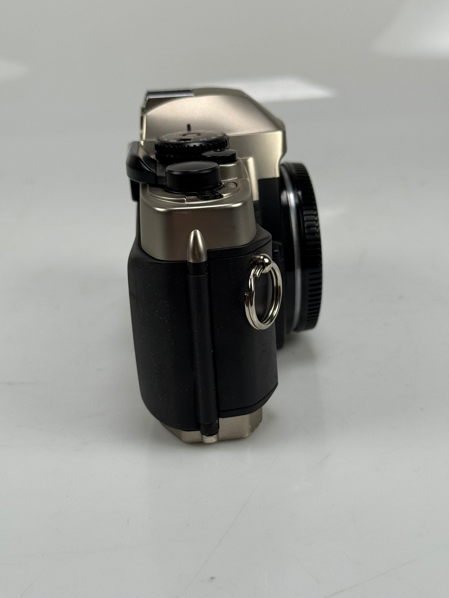 Nikon FM10 35mm SLR Film Camera