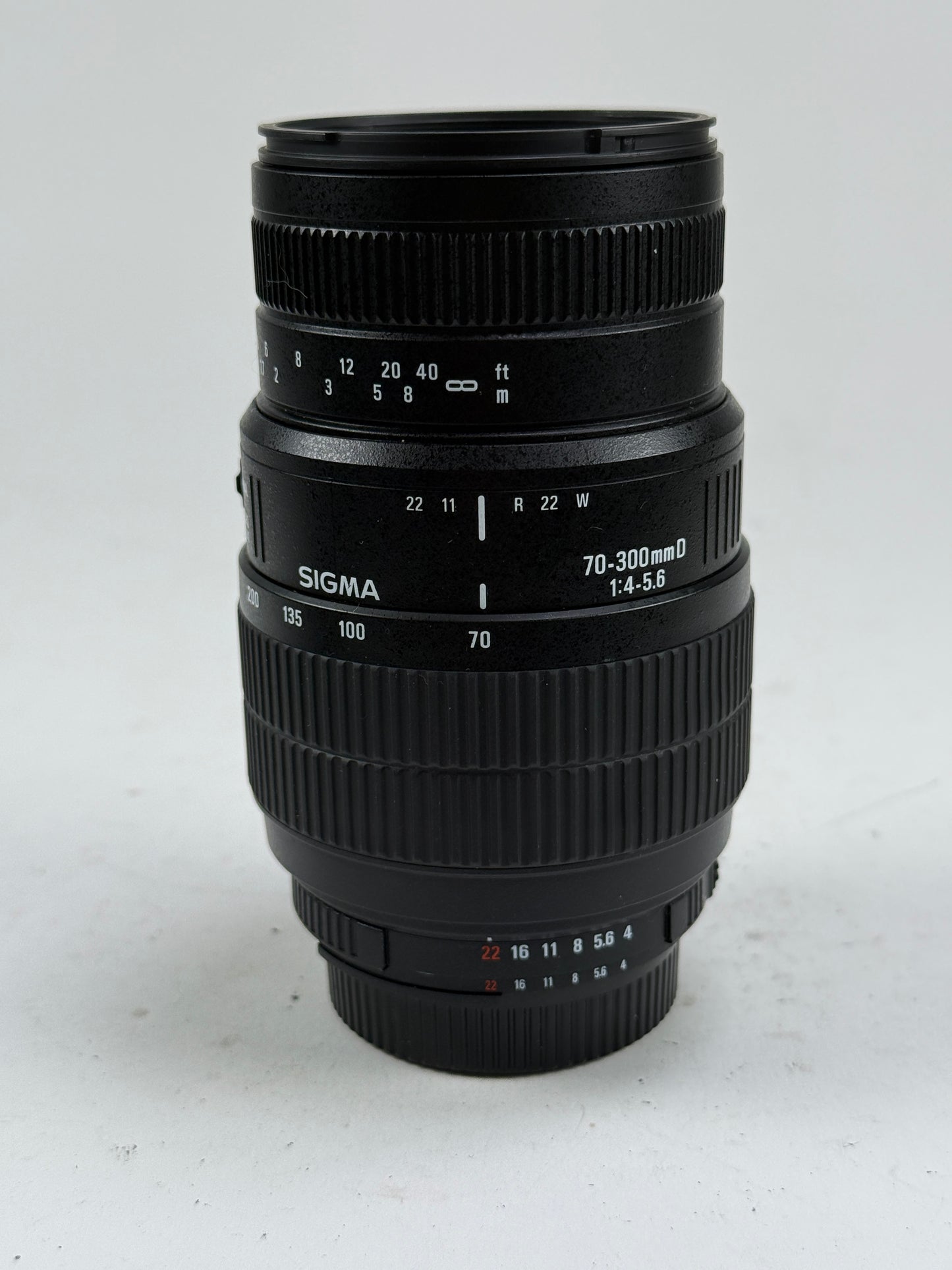 Sigma AF 70-300mm F4-5.6 D APO Macro Lens Nikon