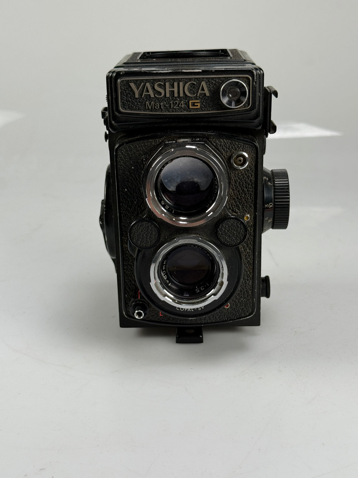 Yashica Mat 124G Medium Format 6x6 TLR Camera