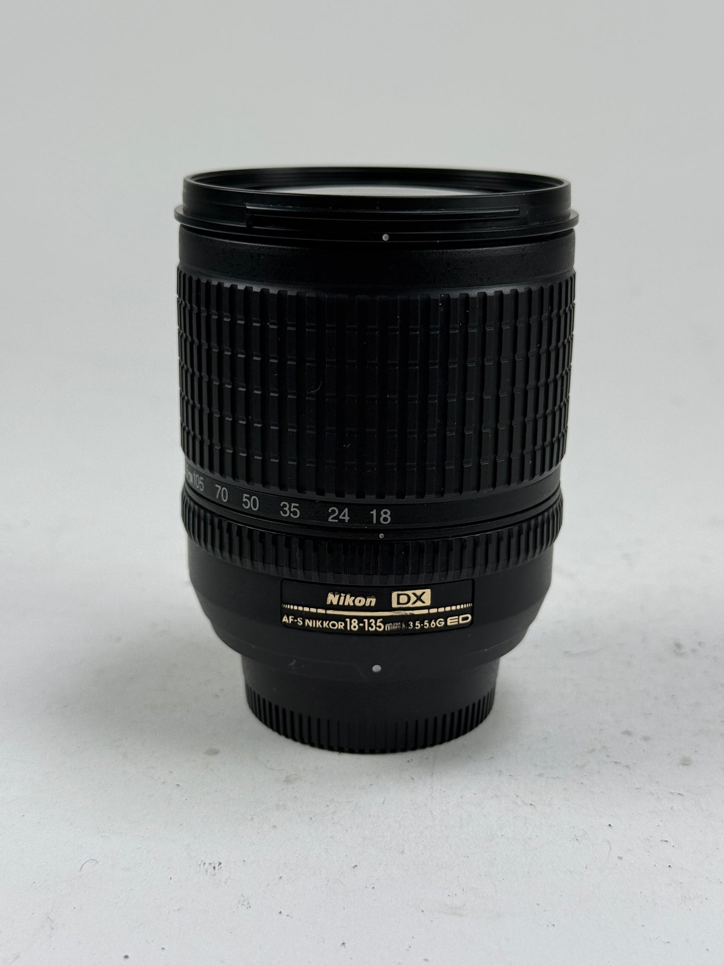 Nikon AF-S DX Nikkor 18-135mm 3.5-5.6 G ED IF AF Lens for APS-C Sensor DSLR