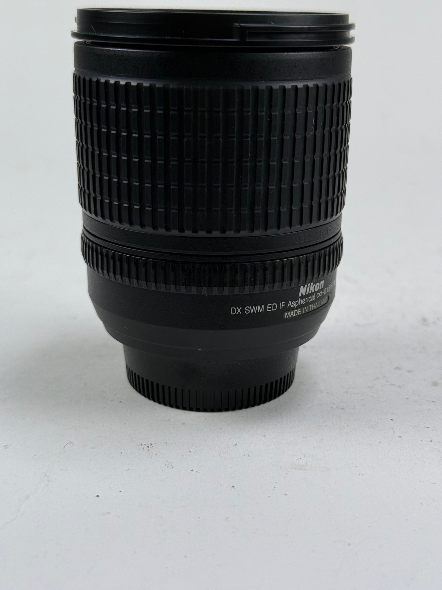 Nikon AF-S DX Nikkor 18-135mm 3.5-5.6 G ED IF AF Lens for APS-C Sensor DSLR