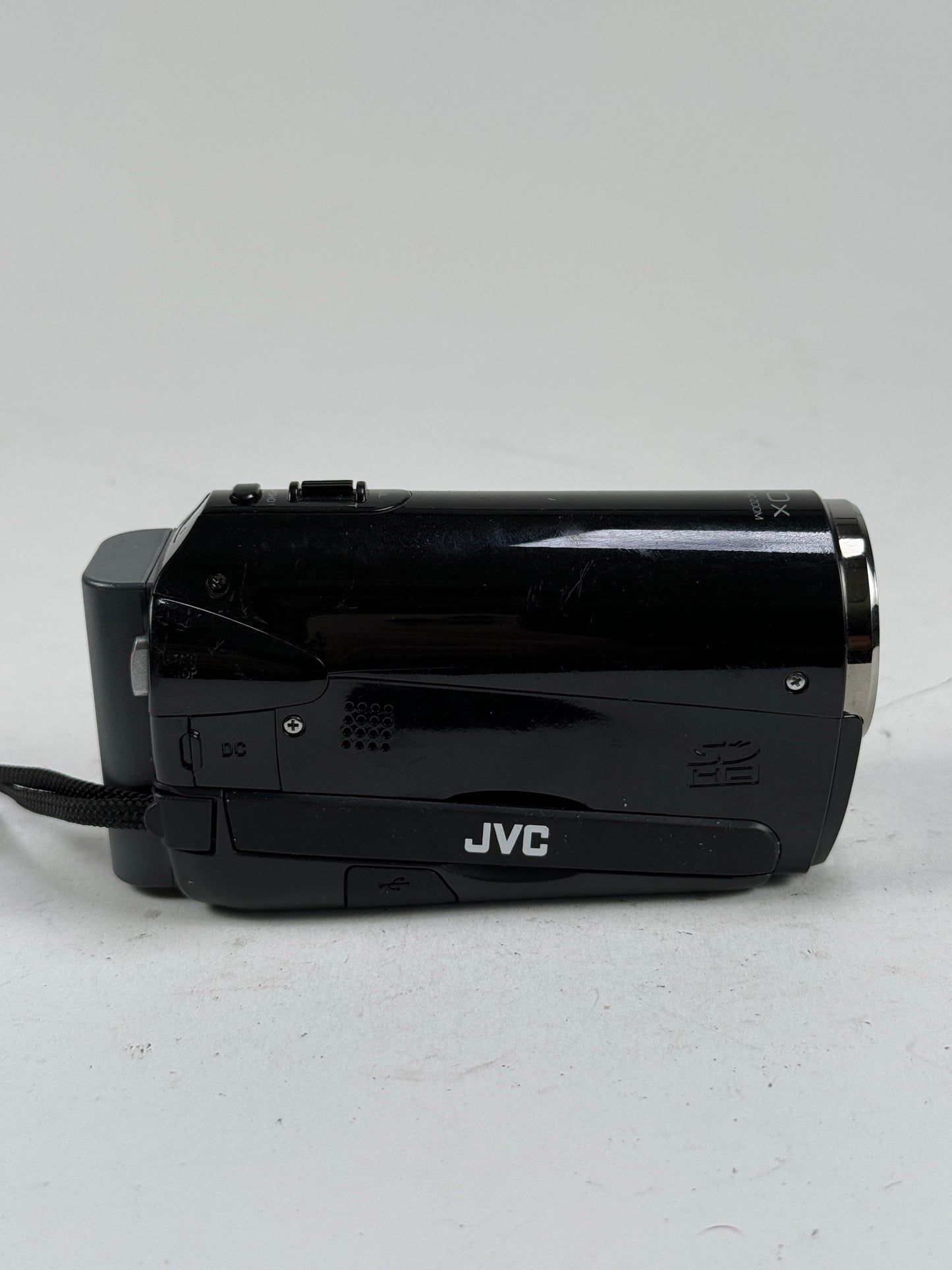 JVC Everio GZ-MS130BU Camcorder 16GB HDD 40X Zoom