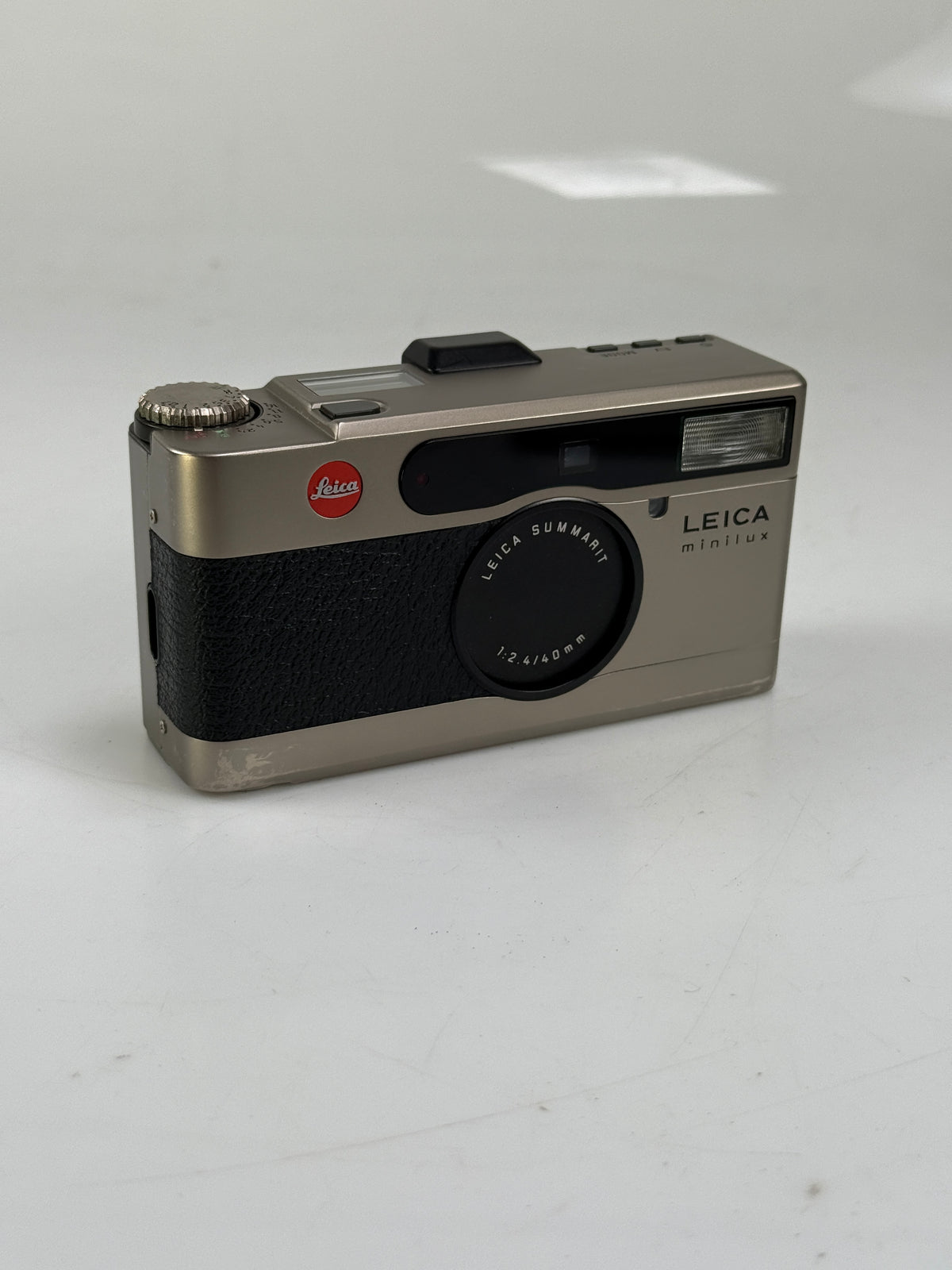 Leica Minilux Film Camera Summarit 40mm f2.4 Point and shoot