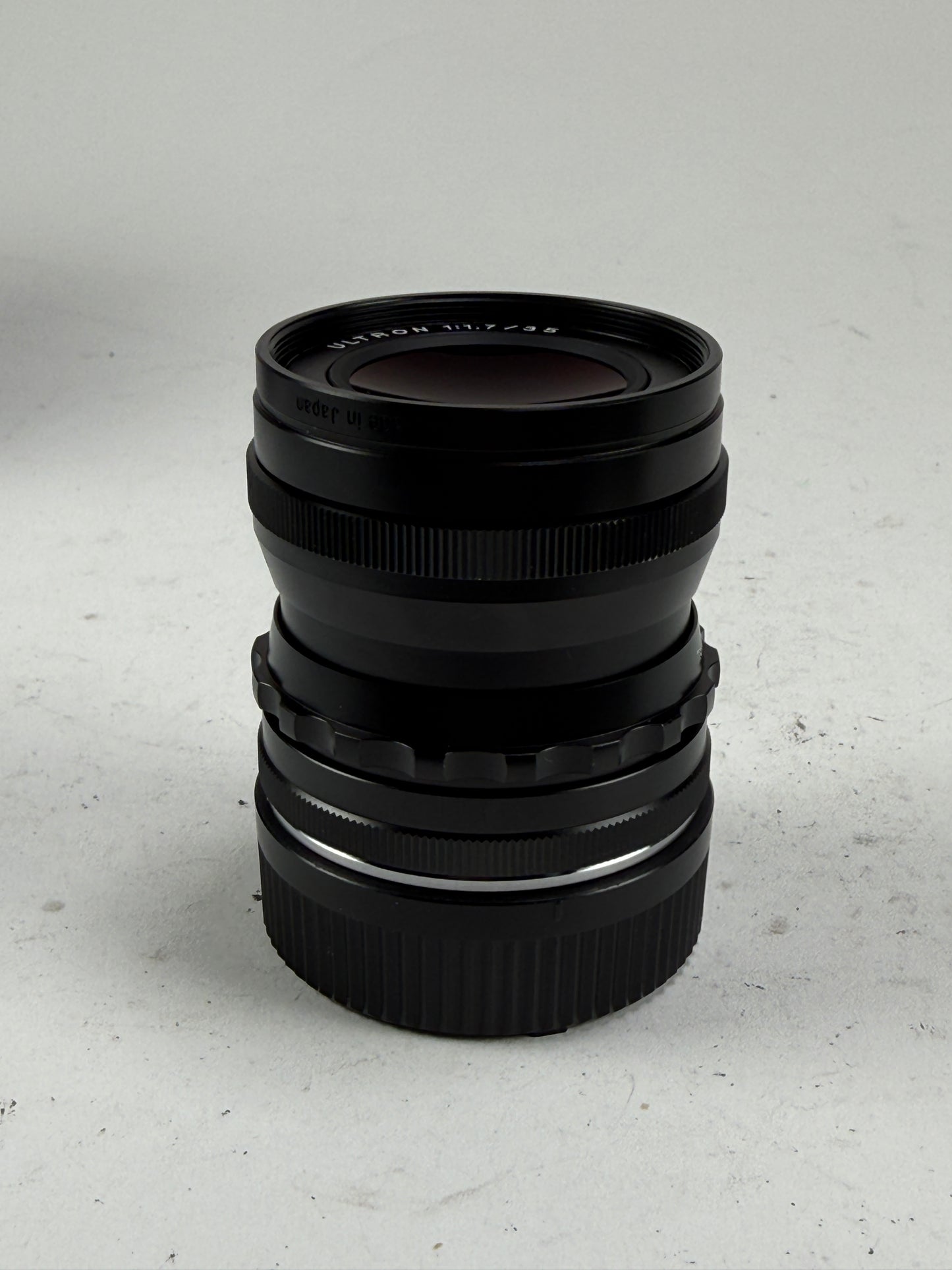 Voigtlander ULTRON 35mm F/1.7 Vintage Line ASPH. VM Black (Leica M)