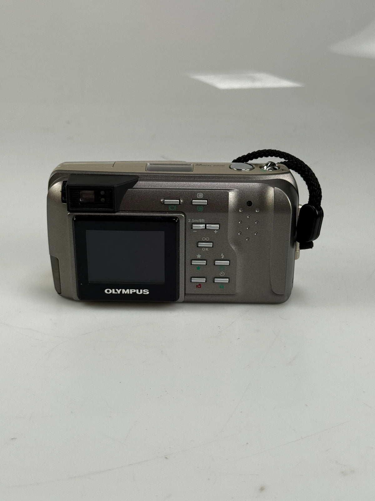 Olympus Camedia D-450 Zoom 1.3MP Digital Point & Shoot Camera w/ memory card