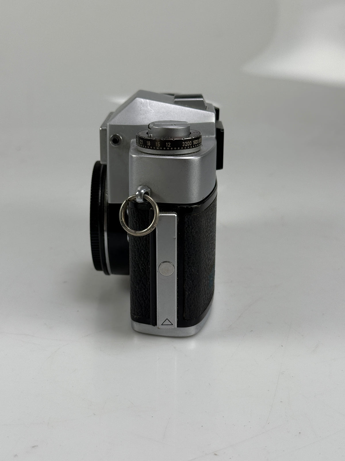 Leicaflex SL Chrome Body 35mm film camera