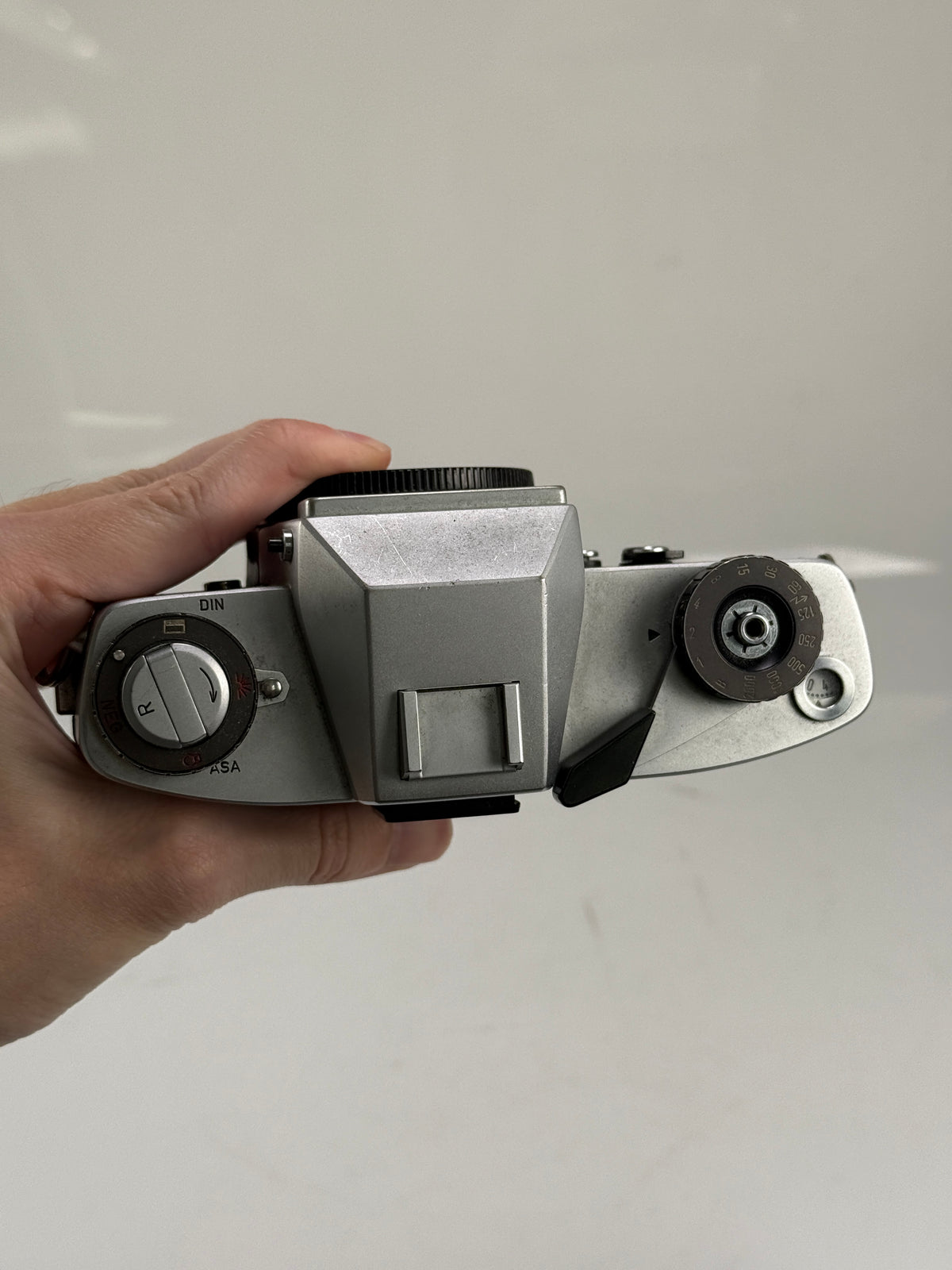 Leicaflex SL Chrome Body 35mm film camera
