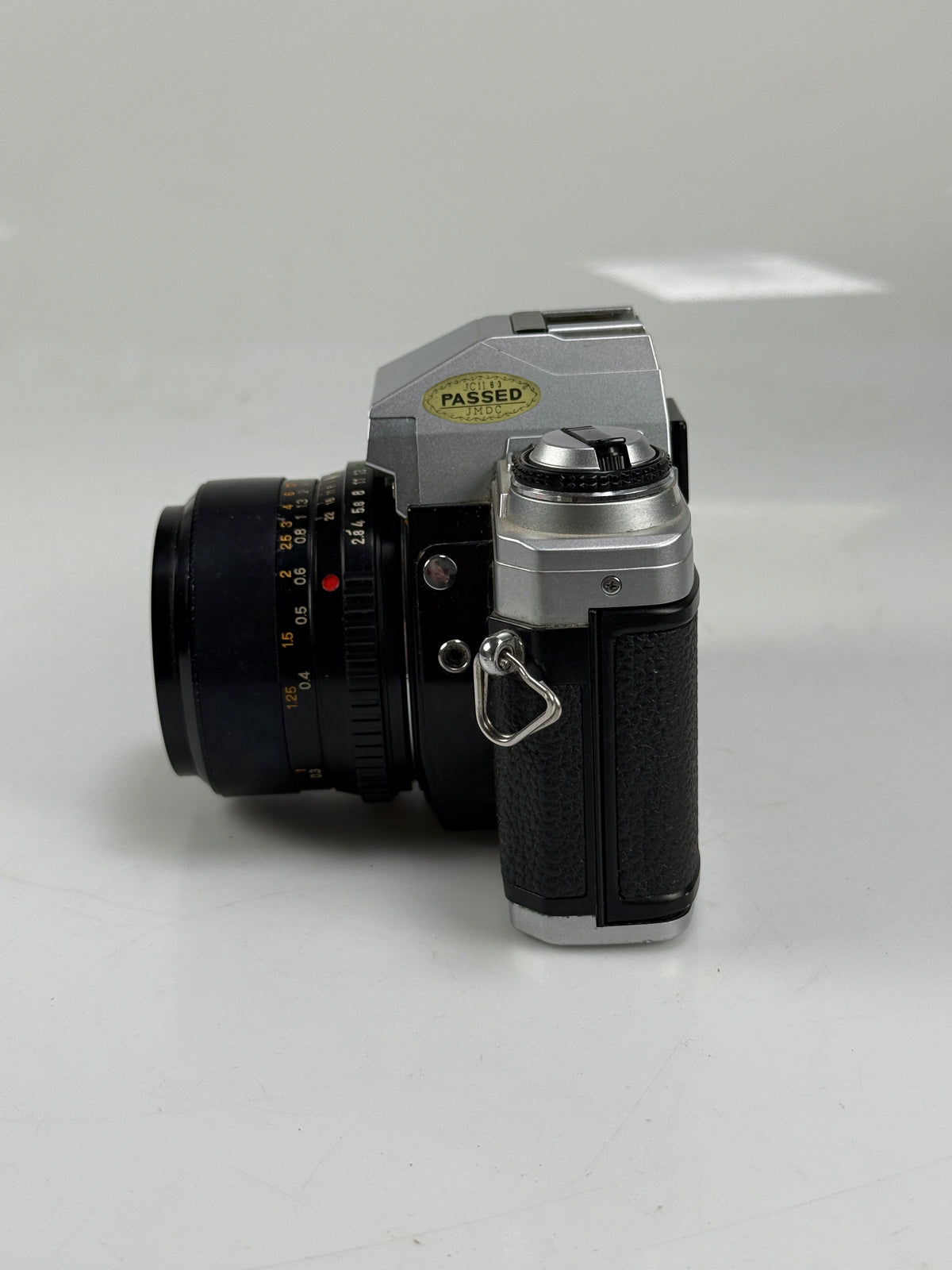 Minolta X-370 35mm SLR Film Camera w/ Celtic 28mm f2.8