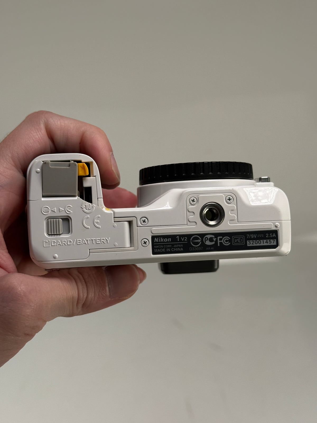 Nikon 1 V2 14.2MP Mirrorless Digital Camera Body