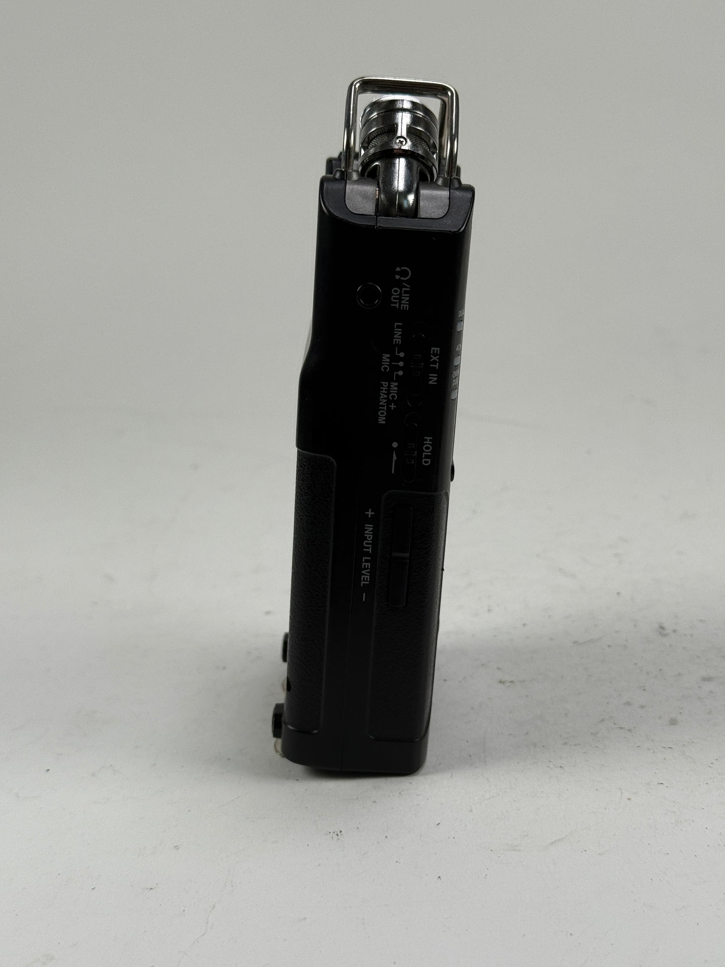 TASCAM DR-40 Linear PCM Handheld Digital Recorder
