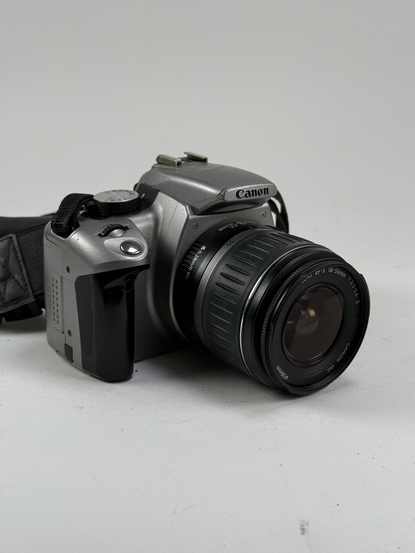 Canon EOS Rebel XT 8.0MP Digital SLR Camera EF 18-55mm f3.5-5.6 II Lens